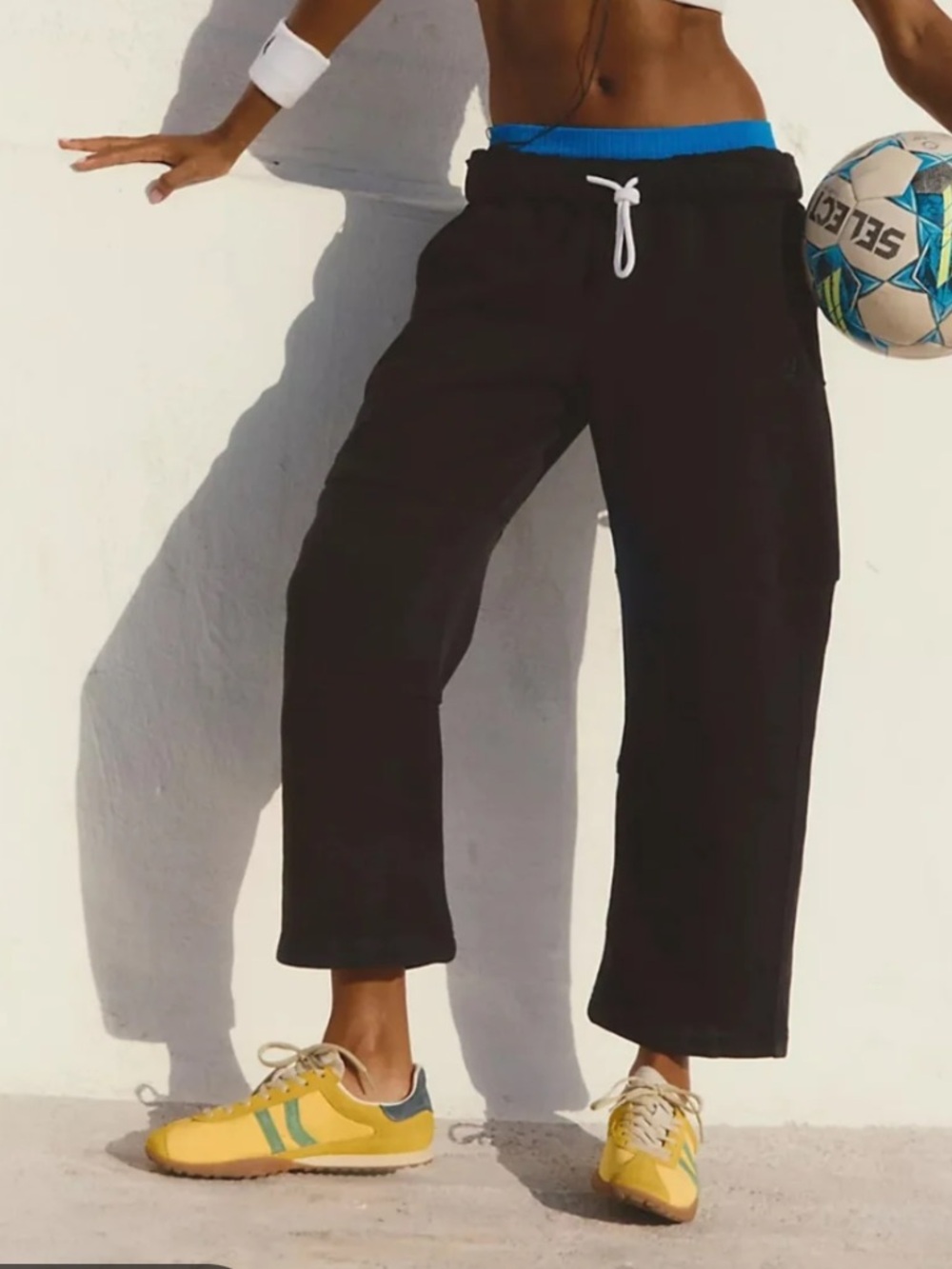NWT FREE PEOPLE movement top score barrel sweatpants in black size large - Picture 5 of 12